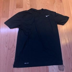 black nike shirt
